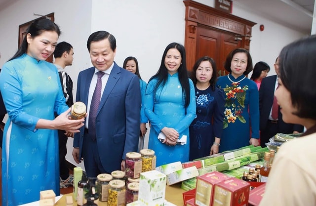 Nuôi dưỡng đam mê, khát vọng, sáng tạo, đổi mới, tạo ra các thương hiệu bản địa Việt Nam mang tầm quốc tế - Ảnh 1. Nuôi dưỡng đam mê, khát vọng, sáng tạo, đổi mới, tạo ra các thương hiệu bản địa Việt Nam mang tầm quốc tế - Ảnh 1.