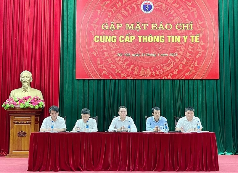 Lãnh đạo các Cục, vụ của Bộ Y tế trả lời báo chí Lãnh đạo các Cục, vụ của Bộ Y tế trả lời báo chí