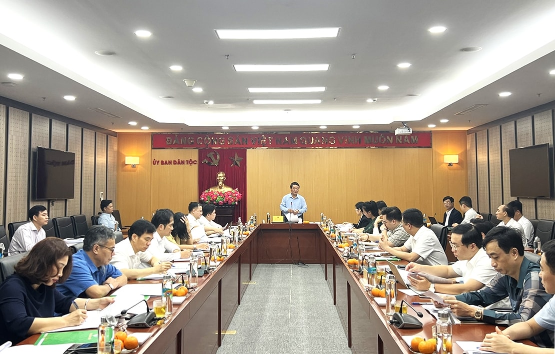 Quang cảnh buổi làm việc Quang cảnh buổi làm việc