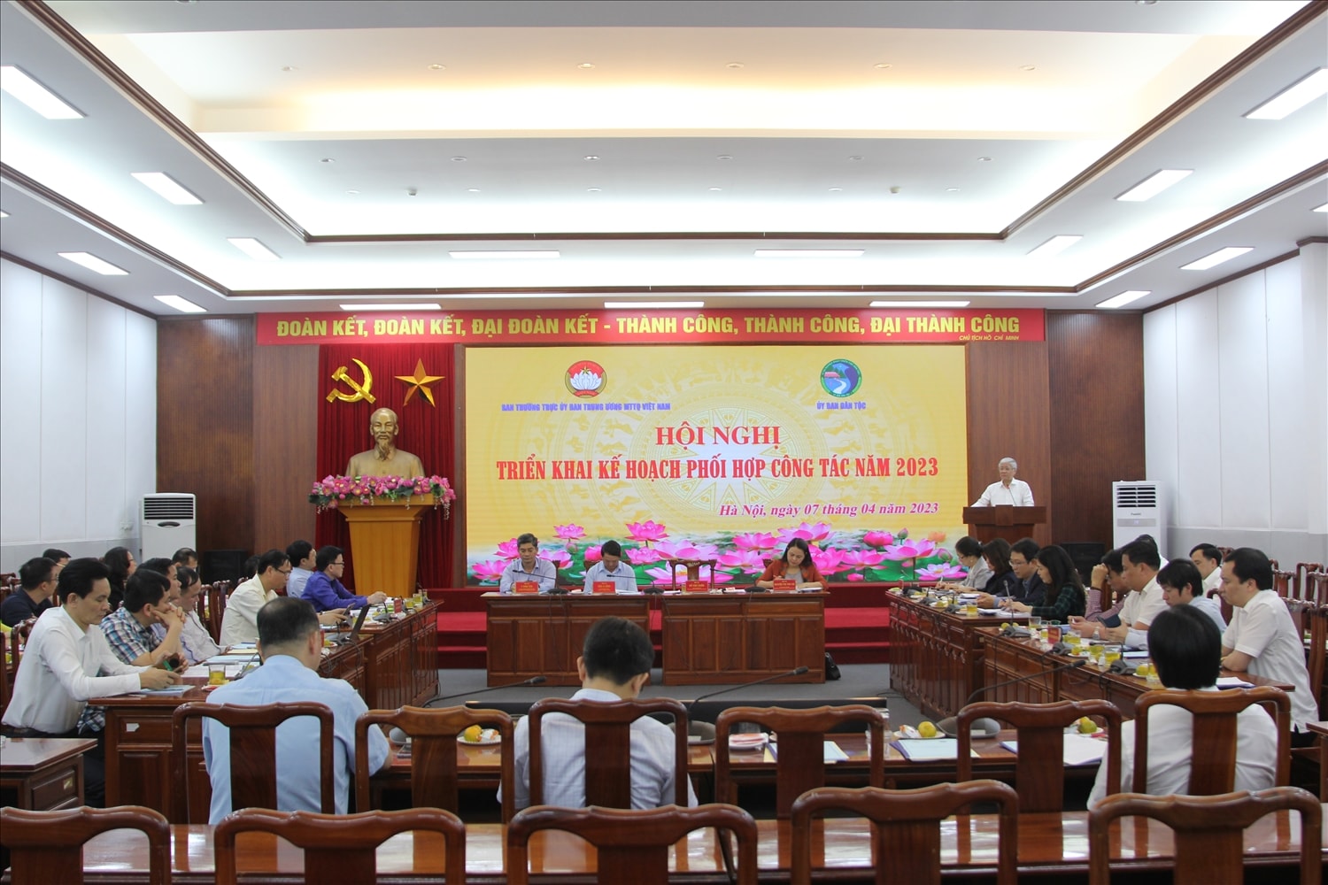 Quang cảnh Hội nghị