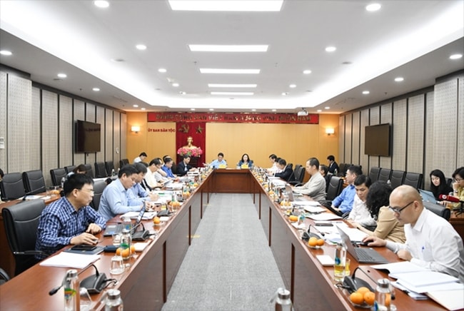 Quang cảnh cuộc họp Quang cảnh cuộc họp