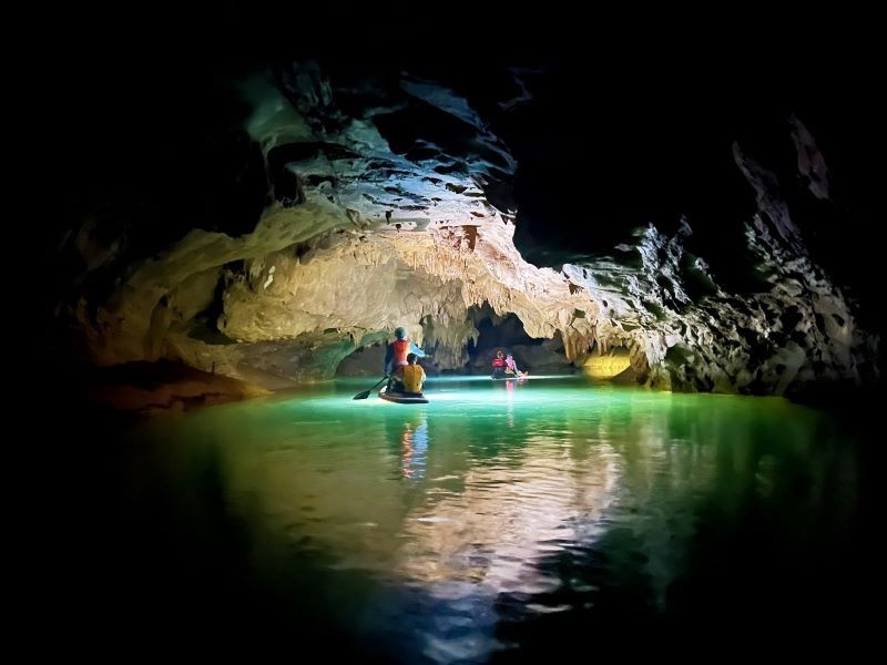 Một hang động mới được phát hiện tại xã Lâm Hóa, huyện Tuyên Hóa (Ảnh: Hiệp hội hang động Hoàng gia Anh) Một hang động mới được phát hiện tại xã Lâm Hóa, huyện Tuyên Hóa (Ảnh: Hiệp hội hang động Hoàng gia Anh)