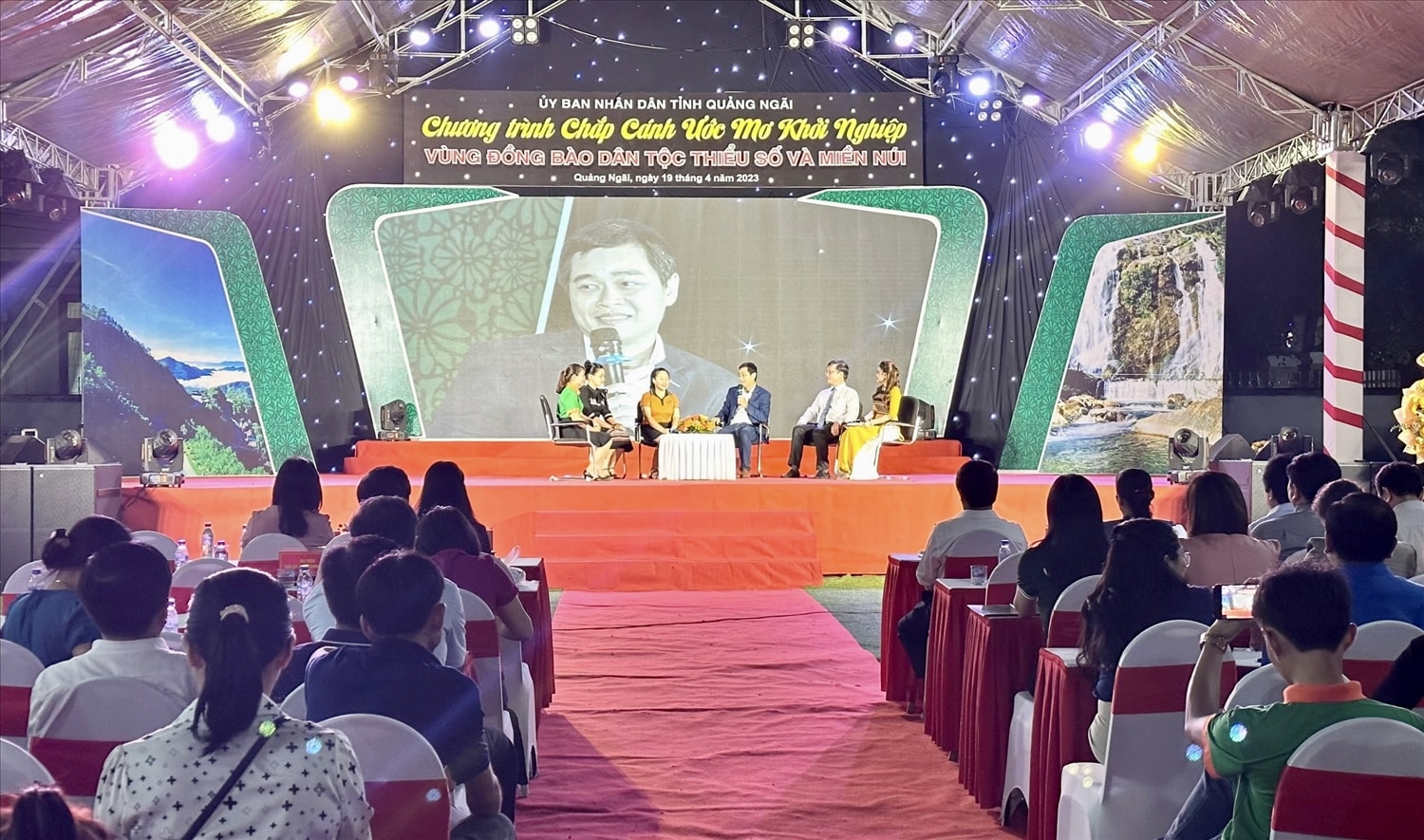 Toàn cảnh Chương trình 