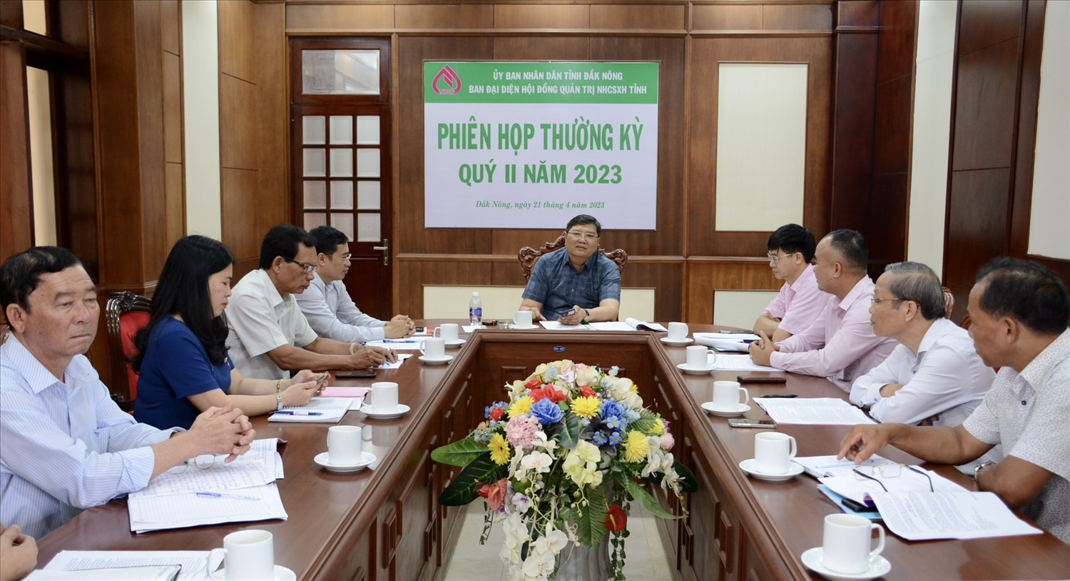 Quang cảnh Phiên họp thường kỳ quý I năm 2023 của Ban Đại diện HĐQT NHCSXH tỉnh Đắk Nông vừa qua Quang cảnh Phiên họp thường kỳ quý I năm 2023 của Ban Đại diện HĐQT NHCSXH tỉnh Đắk Nông