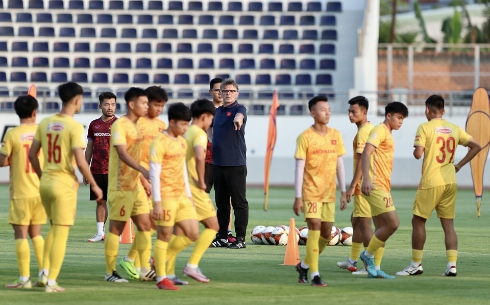 HLV Troussier công bố danh sách 24 cầu thủ tham dự SEA Games 32 (Ảnh VFF) HLV Troussier công bố danh sách 24 cầu thủ tham dự SEA Games 32 (Ảnh VFF)