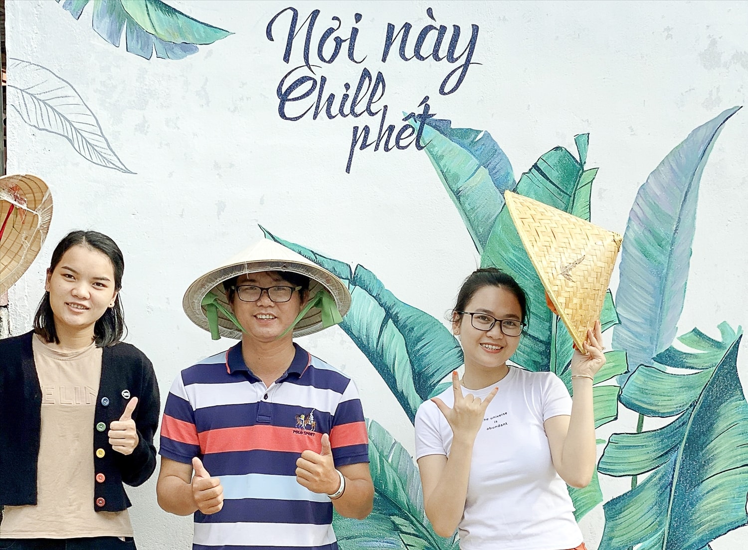 Những bức vẽ ấn tượng với dòng chữ ngộ nghĩnh được nhiều du khách check-in