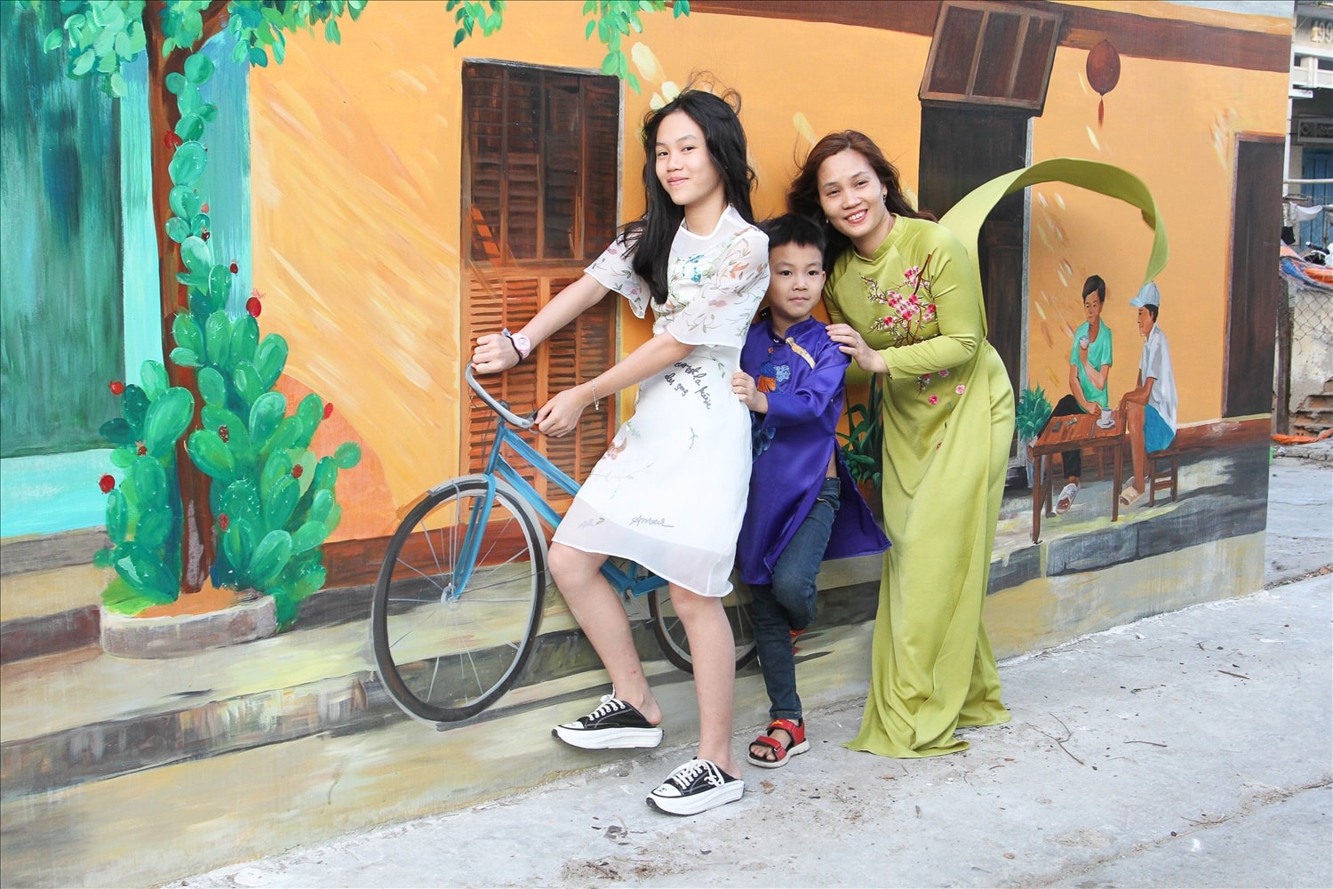 (Bài CTV- đã biên tập) Làng bích họa Hòn Thiên thơ mộng 2