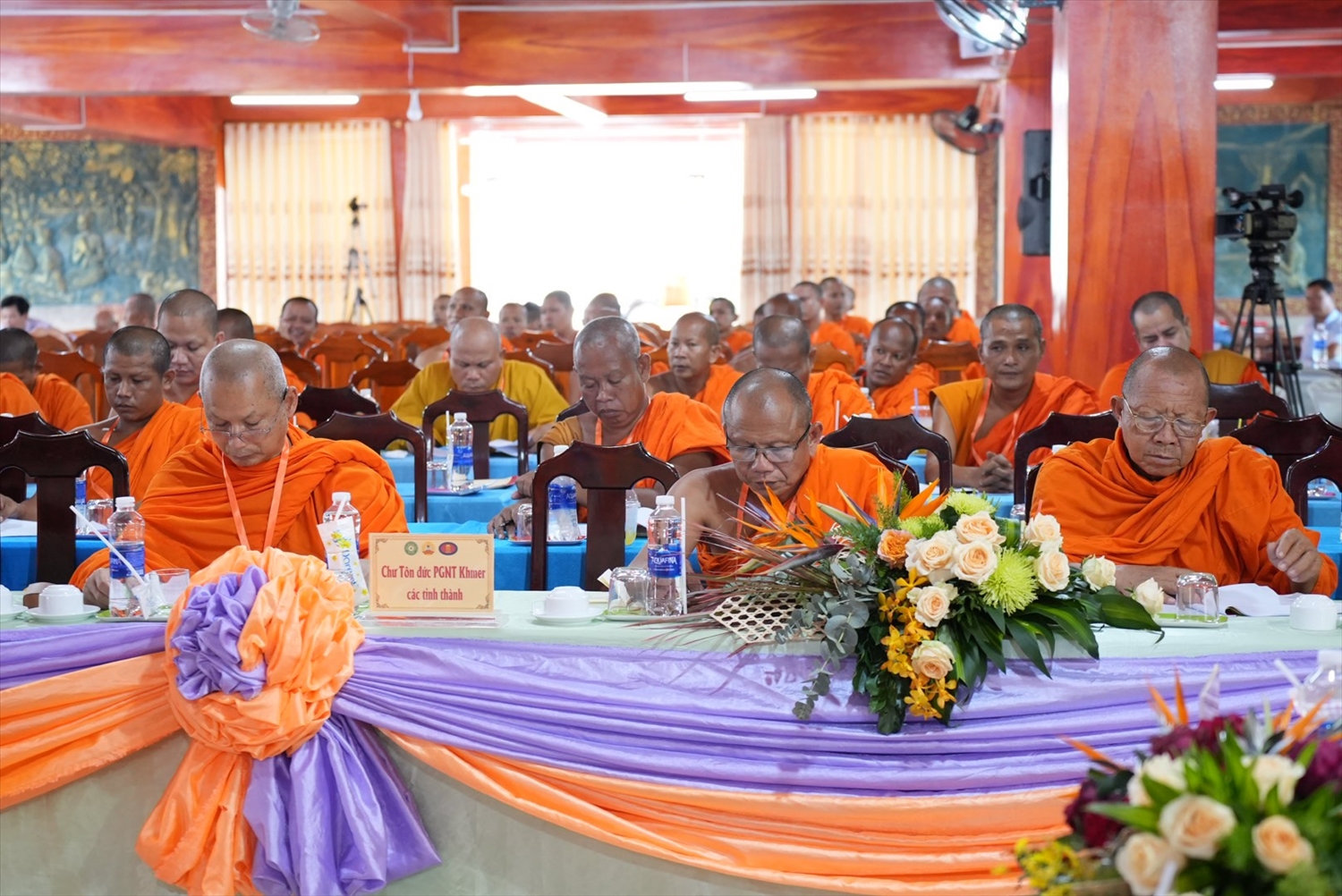 Chư tôn đức tham dự Hội nghị Chư tôn đức tham dự Hội nghị
