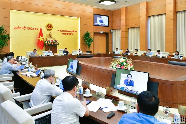 Quang cảnh phiên họp. (Ảnh: DUY LINH)
