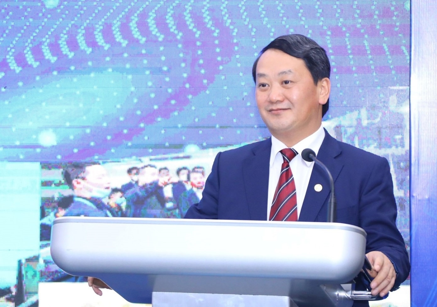 …”Nếu có nhận thức đúng, hành động đúng và quyết tâm cao, có sự ủng hộ và biết lắng nghe thì sẽ chuyển đổi số sẽ thành công”, Bộ trưởng, Chủ nhiệm UBDT Hầu A Lềnh - Trưởng ban Chỉ đạo Chuyển đổi số UBDT nhấn mạnh tại Lễ hưởng ứng Ngày Chuyển đổi số quốc gia năm 2022 của UBDT