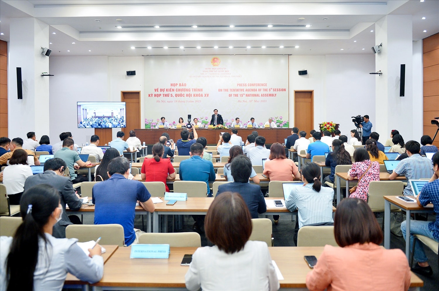 Toàn cảnh họp báo