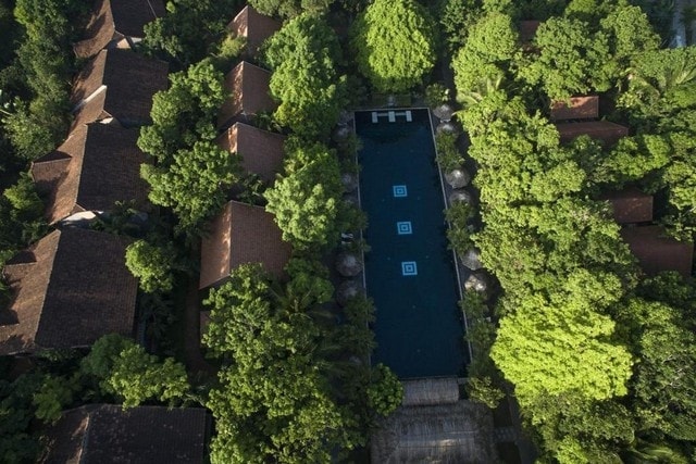 Pilgrimage Village Boutique Resort & Spa có kiến trúc mộc mạc, mang đậm dấu ấn địa phương
