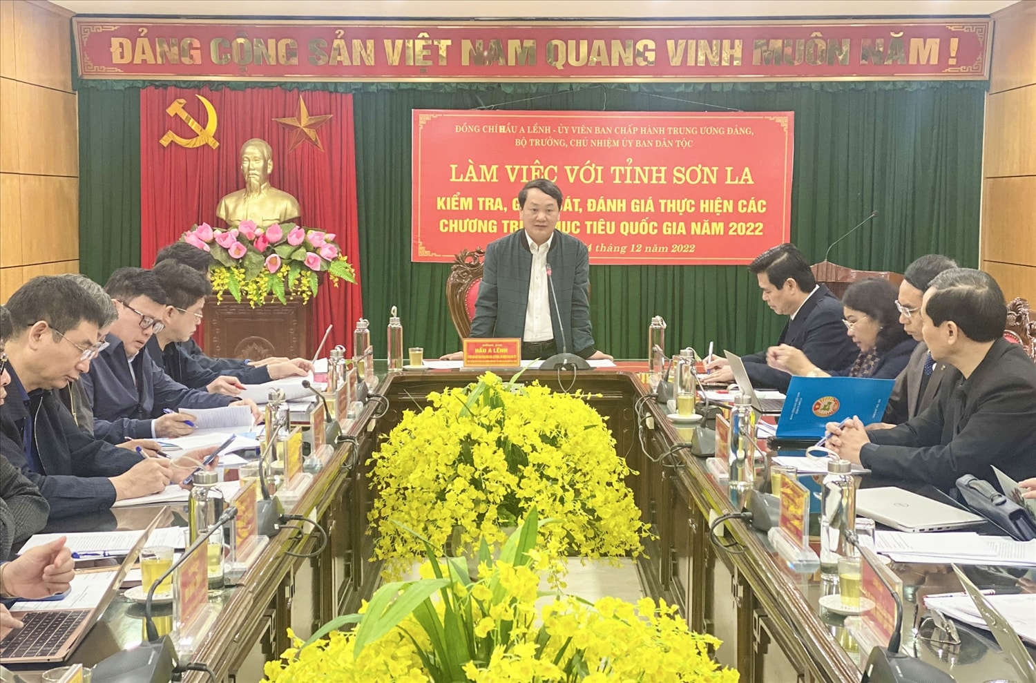 Bộ trưởng, Chủ nhiệm Uỷ ban Dân tộc Hầu A Lềnh, Phó Trưởng ban Chỉ đạo Trung ương các Chương trình MTQG chủ trì buổi làm việc với tỉnh Sơn La về kiểm tra, đánh giá thực hiện các Chương trình MTQG năm 2022 Bộ trưởng, Chủ nhiệm Uỷ ban Dân tộc Hầu A Lềnh, Phó Trưởng ban Chỉ đạo Trung ương các Chương trình MTQG chủ trì buổi làm việc với tỉnh Sơn La về kiểm tra, đánh giá thực hiện các Chương trình MTQG năm 2022