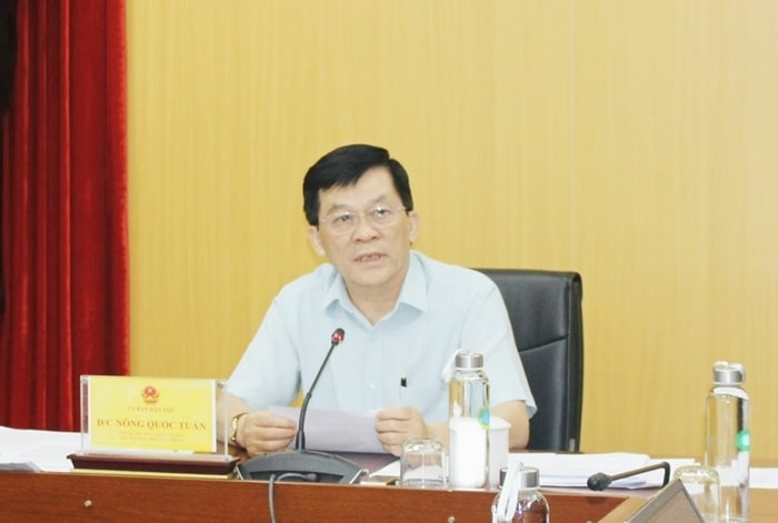 Thứ trưởng, Phó Chủ nhiệm Nông Quốc Tuấn - Phó Trưởng ban Chỉ đạo Chuyển đổi số của UBDT, chủ trì cuộc họp