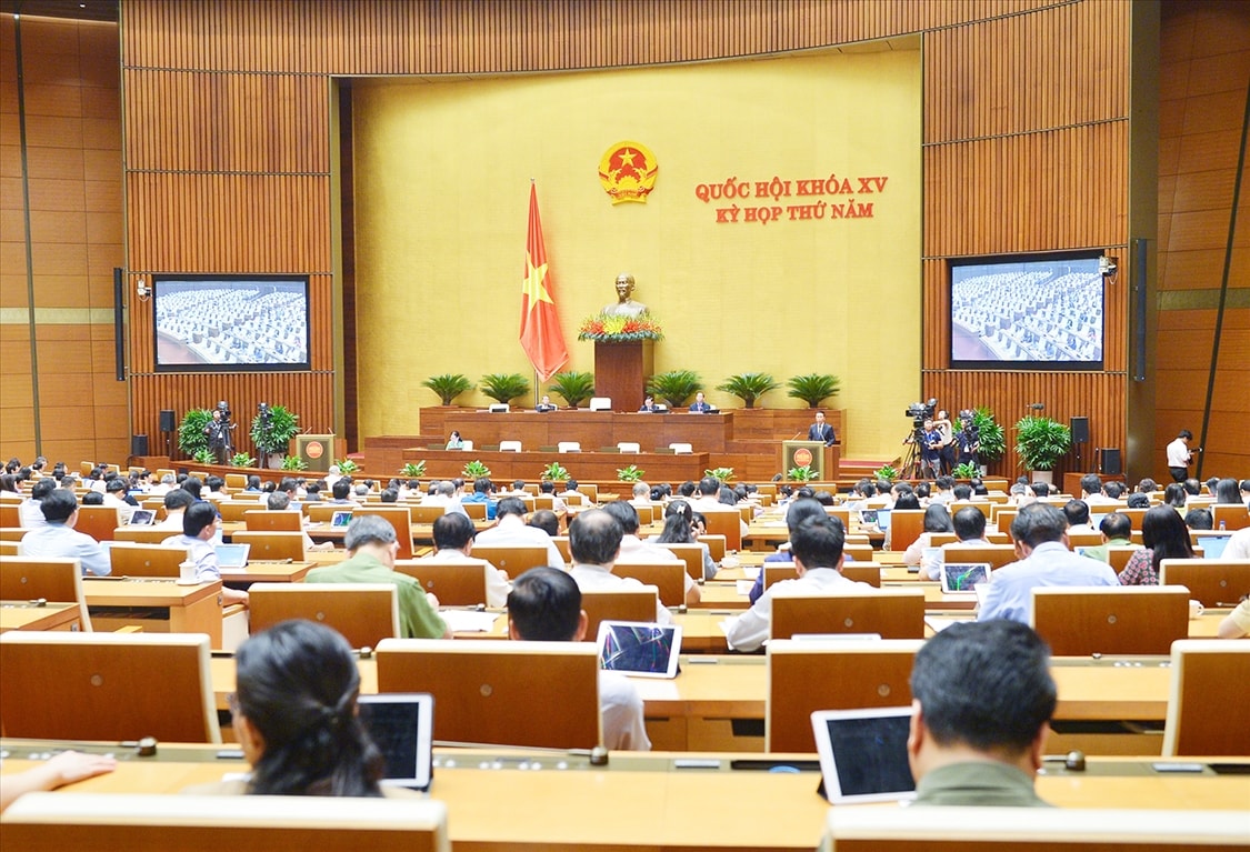Quang cảnh phiên họp
