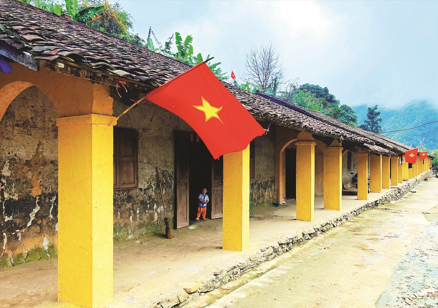 Nhà trình tường ở chòm hộ Nà Rẻo, xóm Tam Hợp, xã Thành Công, huyện Nguyên Bình, tỉnh Cao Bằng.