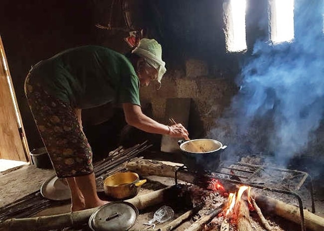 Đời sống của các hộ dân vùng lõi, vùng đệm Vườn quốc gia Bến En gặp rất nhiều khó khăn do thiếu đất sản xuất