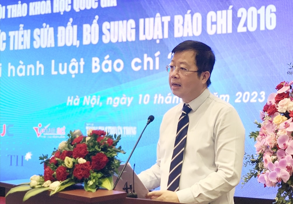 Thứ trưởng Bộ TT&TT Nguyễn Thanh Lâm phát biểu tại Hội thảo Thứ trưởng Bộ TT&TT Nguyễn Thanh Lâm phát biểu tại Hội thảo