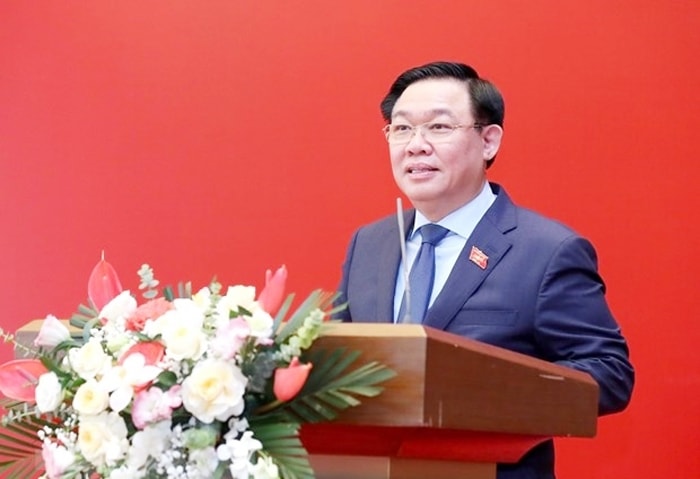 Chủ tịch Quốc hội Vương Đình Huệ phát biểu tại buổi gặp mặt Chủ tịch Quốc hội Vương Đình Huệ phát biểu tại buổi gặp mặt