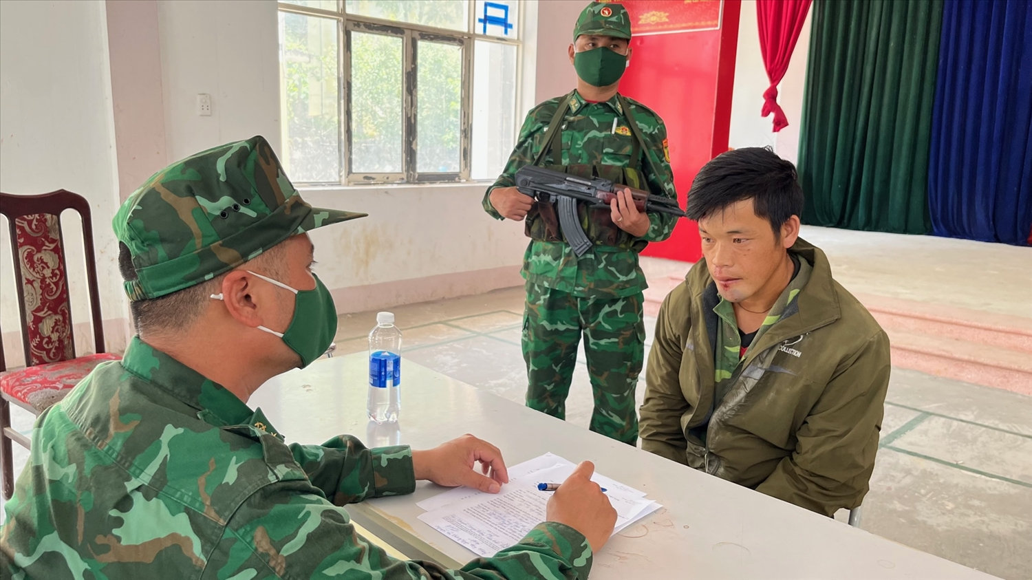Đối tượng Vàng Seo Phang tại cơ quan điều tra