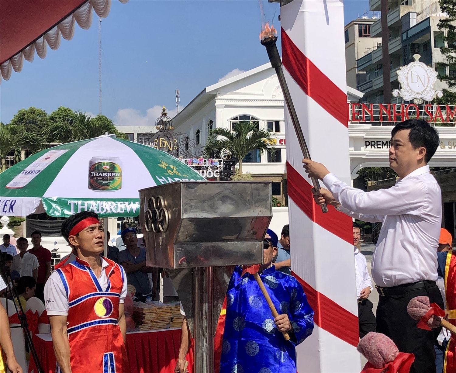 (tin ảnh) Những hình ảnh đặc sắc tại Lễ hội Bánh Chưng - Bánh Giầy 3 (tin ảnh) Những hình ảnh đặc sắc tại Lễ hội Bánh Chưng - Bánh Giầy 3