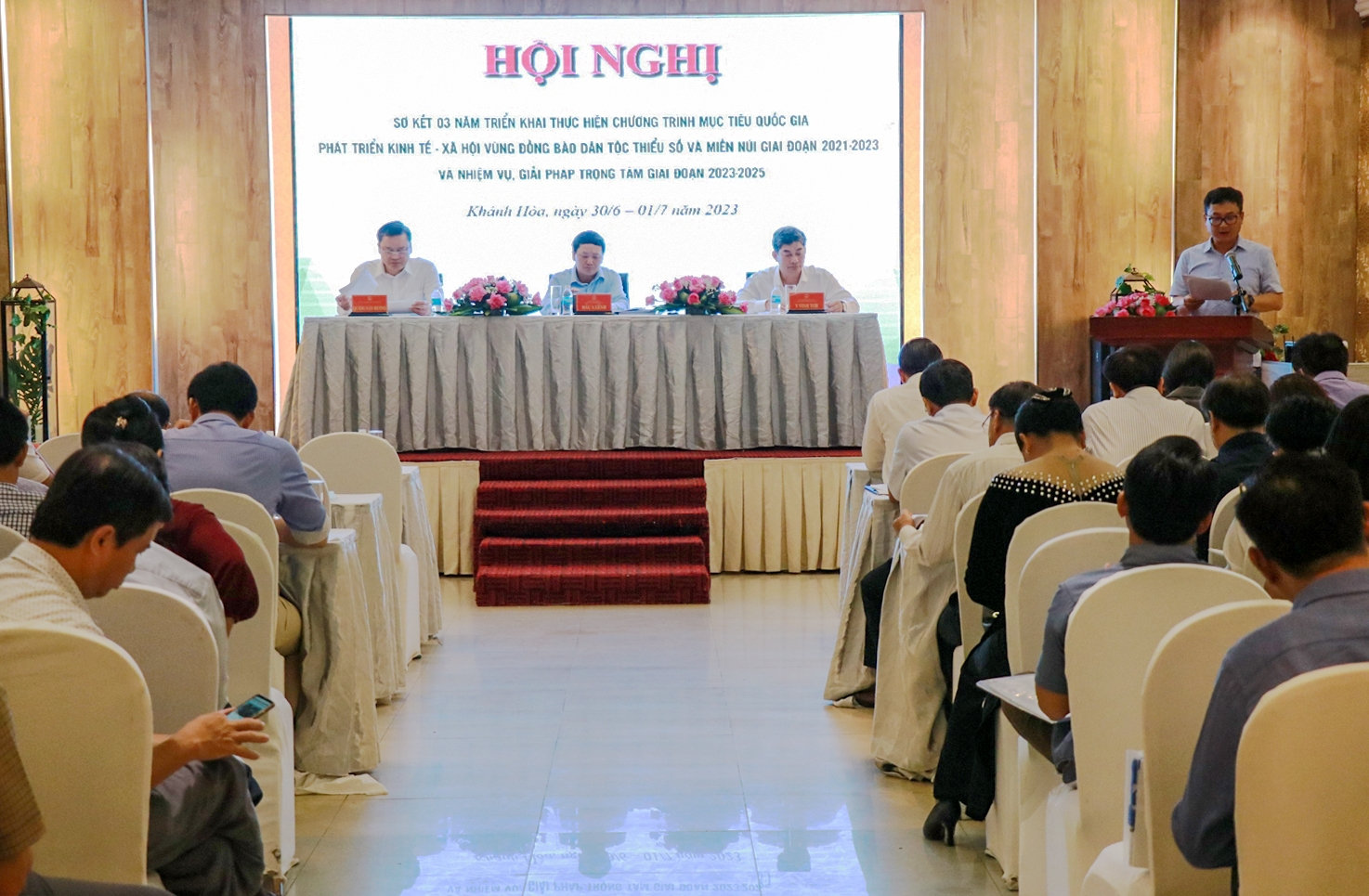 Quang cảnh hội nghị