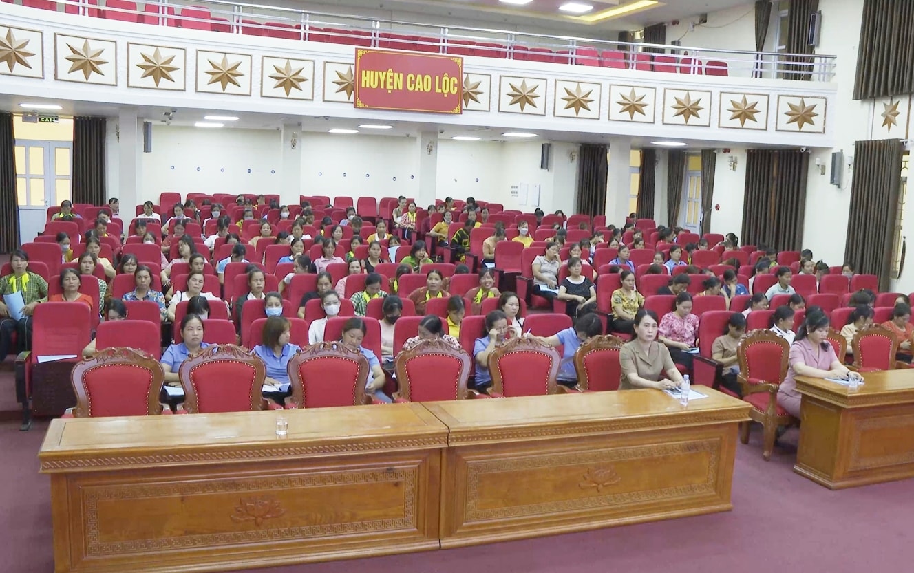Các đại biểu dự Hội nghị Các đại biểu dự Hội nghị