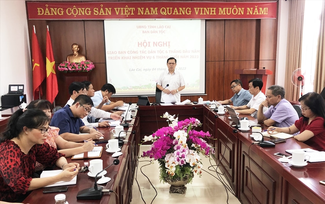 Ông Nông Đức Ngọc - Trưởng ban Dân tộc Lào Cai phát biểu kết luận Hội nghị Ông Nông Đức Ngọc - Trưởng ban Dân tộc Lào Cai phát biểu kết luận Hội nghị