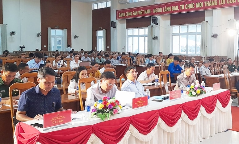 Các đại biểu dự Hội nghị 