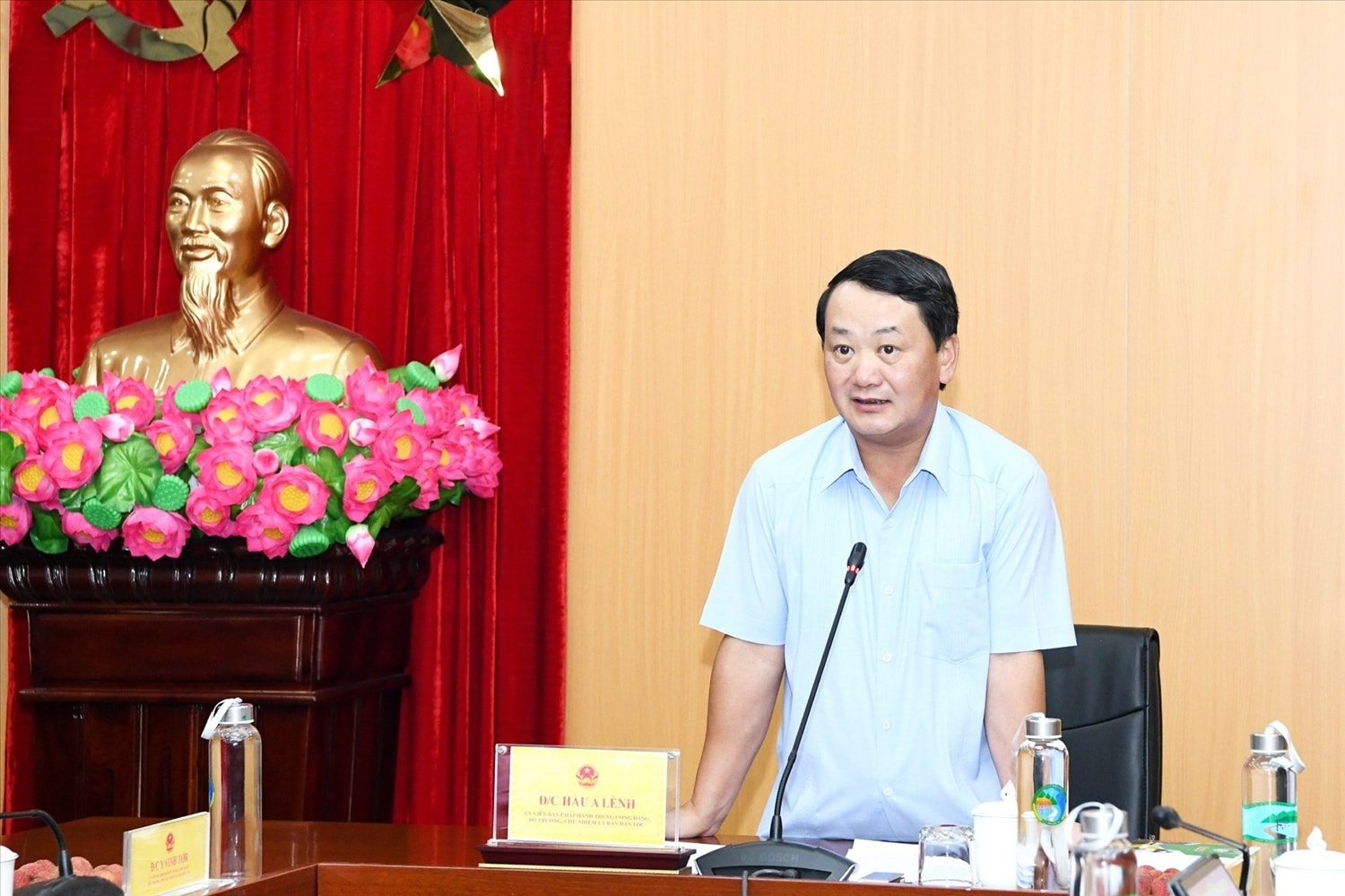 Bộ trưởng, Chủ nhiệm UBDT Hầu A Lềnh chủ trì Hội nghị Bộ trưởng, Chủ nhiệm UBDT Hầu A Lềnh chủ trì Hội nghị