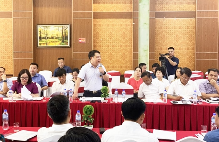 Đại biểu thảo luận tại Hội nghị Đại biểu thảo luận tại Hội nghị