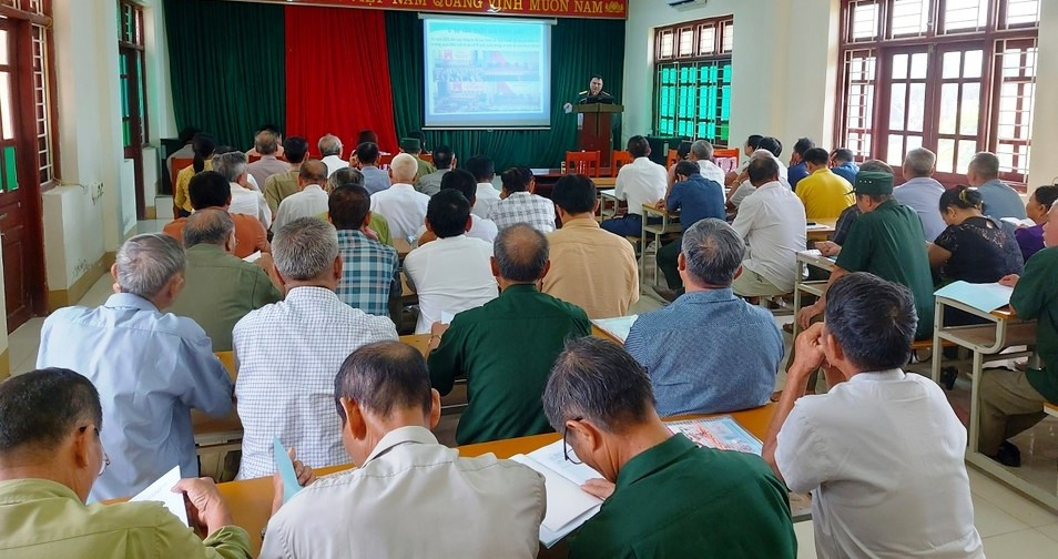 Cập nhật kiến thức cho Người có uy tín trong đồng bào DTTS