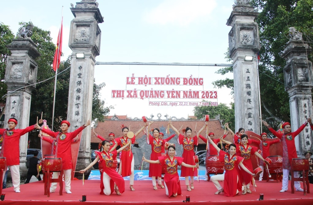 Một số tiết mục văn nghệ đắc sắc tại buổi khai hội