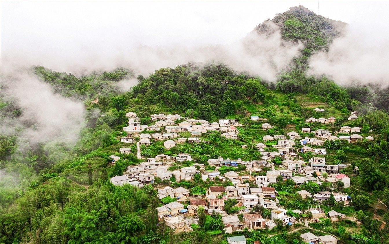 Bản U Ní Chải, xã Dào San, huyện Phong Thổ  có 126 hộ gia đình người Hà Nhì sinh sống