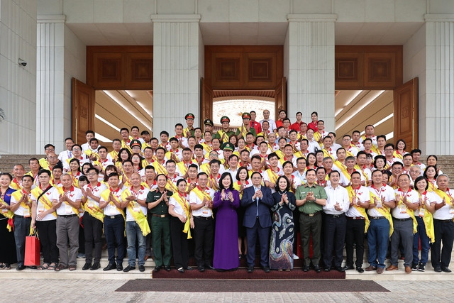 'Công nghệ chưa thể tạo ra máu, nhưng tình người có thể giúp những người đang cần máu' - Ảnh 10. 'Công nghệ chưa thể tạo ra máu, nhưng tình người có thể giúp những người đang cần máu' - Ảnh 10.