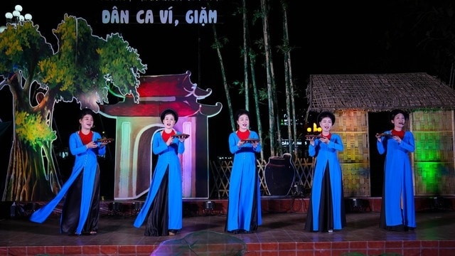 Festival Dân ca ví, giặm Nghệ Tĩnh năm 2023 à dịp để Dân ca ví, giặm Nghệ Tĩnh hội tụ và tỏa sáng, khẳng định sự phong phú, đa dạng của di sản này