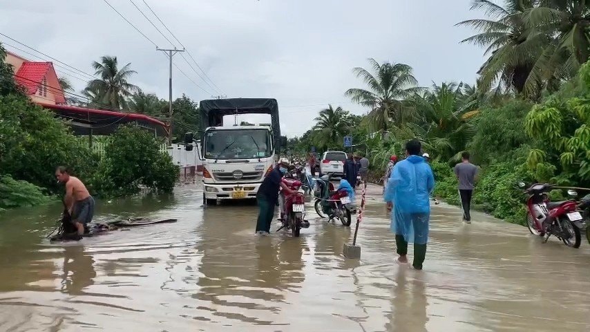 Các lực lượng chức năng đã khẩn trương tiếp cận và hỗ trợ người dân