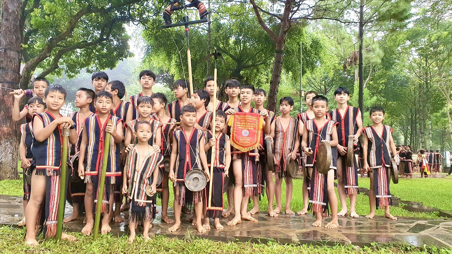 (Tin PV) Tp. Pleiku (Gia Lai): Hơn 200 thanh thiếu nhi DTTS tham gia Liên hoan cồng chiêng và hát dân ca 3