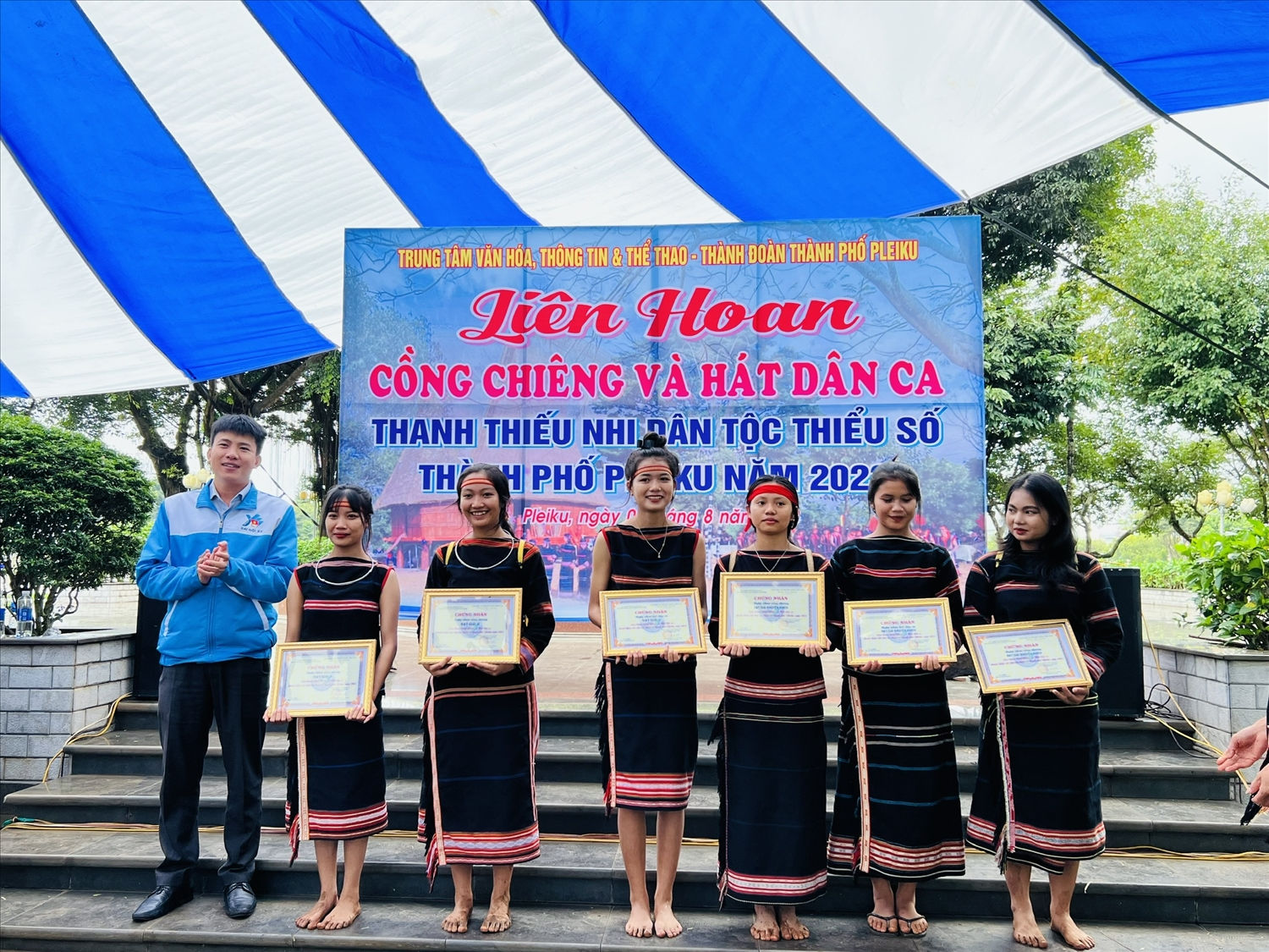 (Tin PV) Tp. Pleiku (Gia Lai): Hơn 200 thanh thiếu nhi DTTS tham gia Liên hoan cồng chiêng và hát dân ca 6