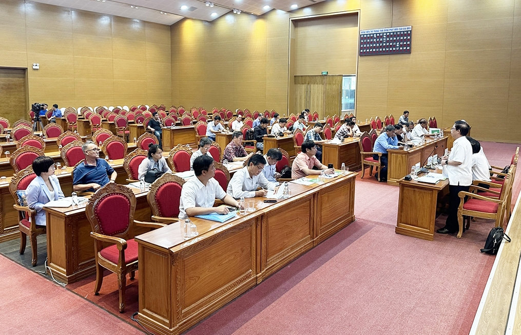 Các đại biểu tham gia buổi họp báo về Triển lãm và hội thi sinh vật cảnh khu vực miền Trung - Tây Nguyên mở rộng năm 2023