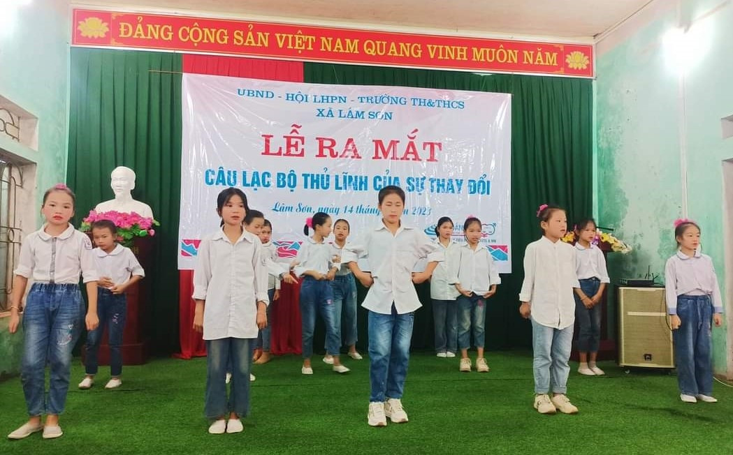 Ra mắt Câu lạc bộ  “Thủ lĩnh của sự thay đổi” tại xã Lâm Sơn