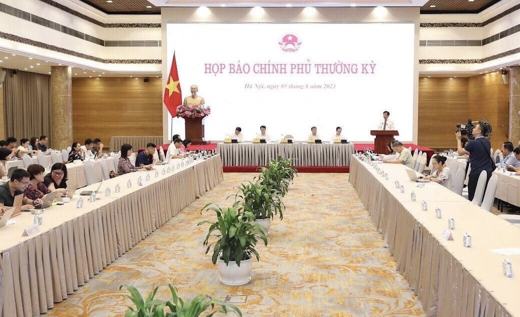 Quang cảnh cuộc họp