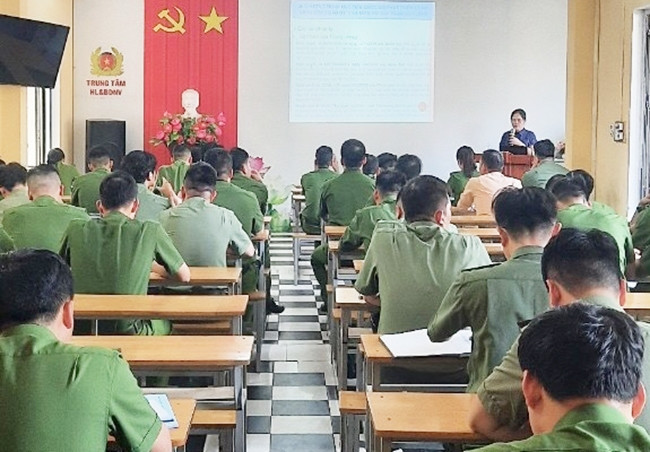 Tuyên Quang: Tổ chức lớp bồi dưỡng cho cán bộ Công an là người DTTS