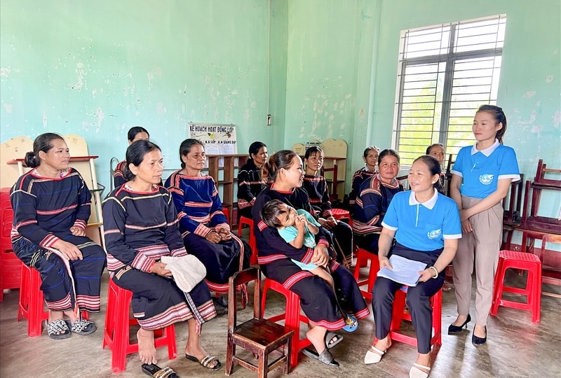. Các thành viên của CLB . Các thành viên của CLB