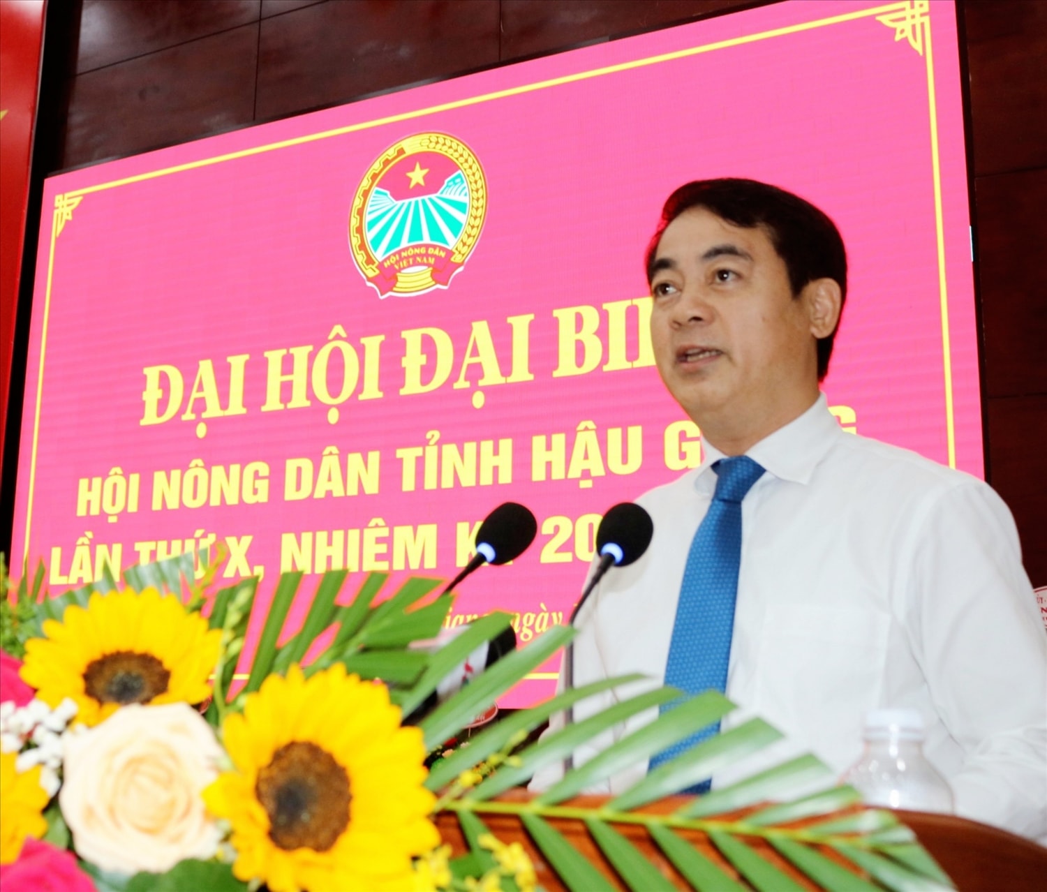 Ông Nghiêm Xuân Thành - Ủy viên BCH Trung ương Đảng, Bí thư Tỉnh ủy Hậu Giang phát biểu tại Đại hội Ông Nghiêm Xuân Thành - Ủy viên BCH Trung ương Đảng, Bí thư Tỉnh ủy Hậu Giang phát biểu tại Đại hội
