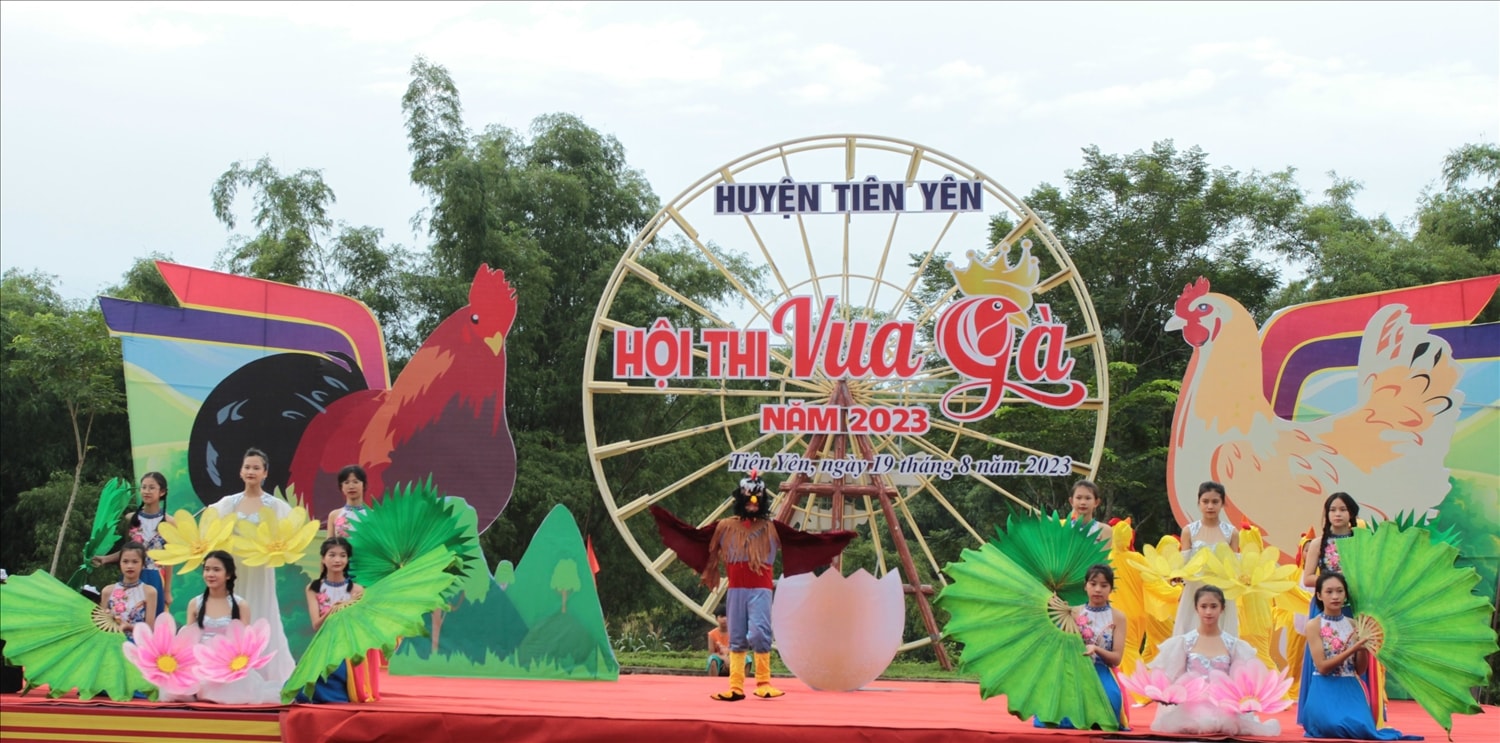 Nhiều tiết mục văn nghệ hấp dẫn tại Hội thi Vua gà