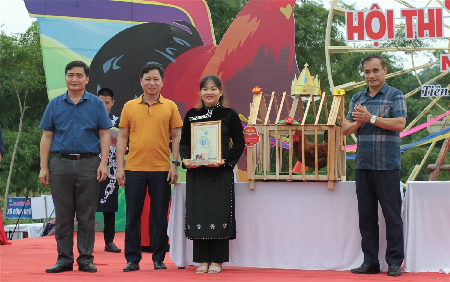 Trao giải cho danh hiệu 