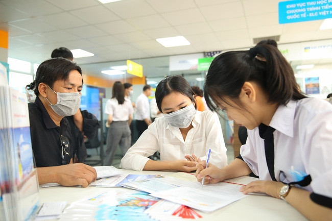 Thủ tục nhập học đại học năm học 2023-2024 
