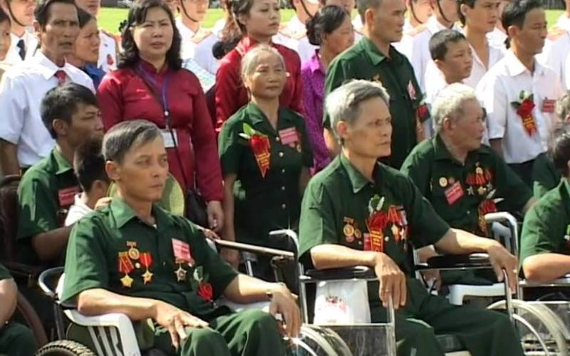 Theo đó, mức chuẩn trợ cấp ưu đãi người có công với cách mạng tăng từ 1.624.000 đồng lên 2.055.000 đồng.