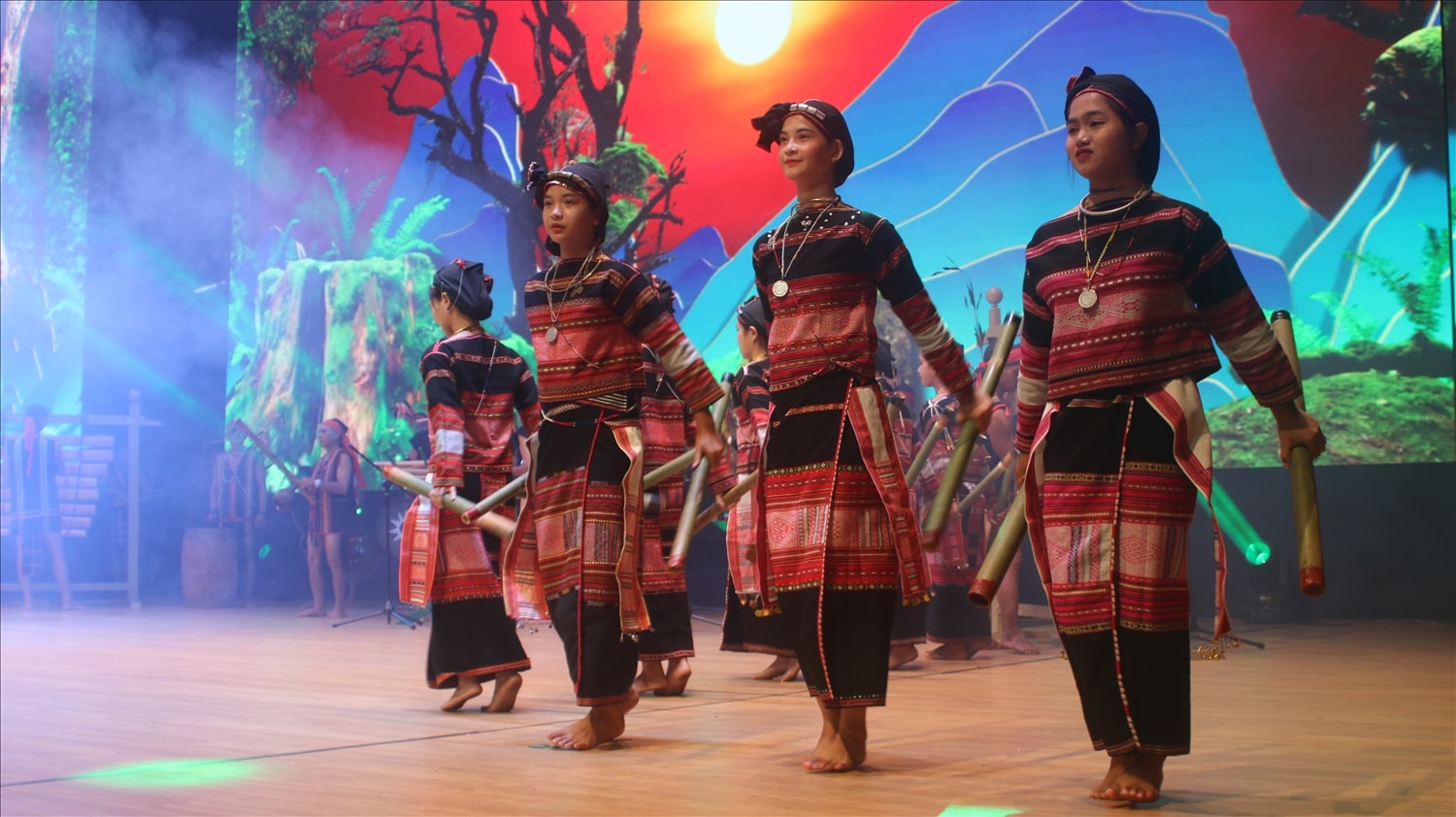 Tiết mục văn nghệ truyền thống